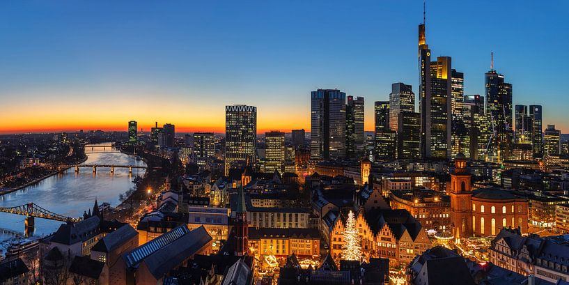 Sunset over Frankfurt by Markus Lange