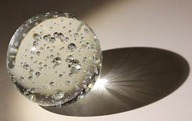 Glazen bolster met bubbels by Jan Mulder