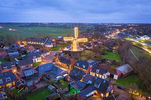 Beleuchtete Getreidemühle De Fortuin in Noordhorn