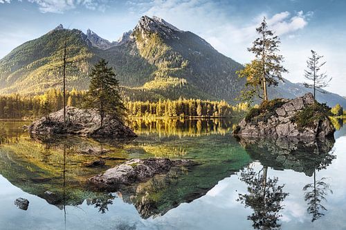 Hintersee in Beieren bij Ramsau in Berchdesgaden met Beierse Alpen bij zonsopgang