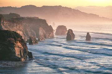 Neuseeland Three Sisters im Abendlicht von Jean Claude Castor