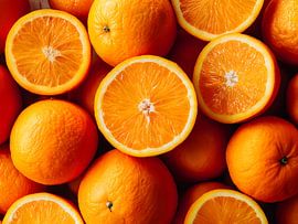 Frische Orangen in leuchtendem Orange