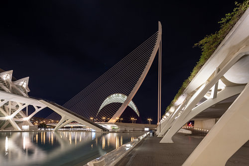 Valencia bij nacht