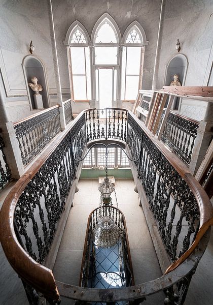 Treppe im Splendid Palace. von Roman Robroek