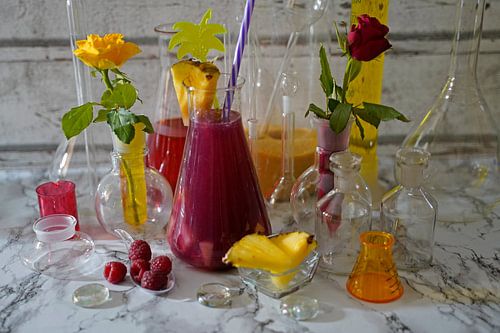 Framboos en ananas gin cocktail.