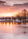Ice in the Vroonermeer with sunrise by Keesnan Dogger Fotografie thumbnail