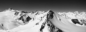 Snowy Tiroler Alps in Austria during a beautiful winter day