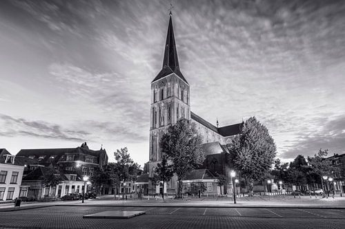 De Bovenkerk Kampen in zwart wit
