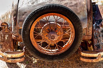 Spare tire and rear Oldtimer Ford Model T at the Route 66 in USA by Dieter Walther