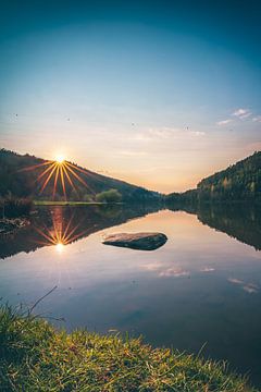 Landschaftsaufnahme am See zum Sonnenuntergang von Fotos by Jan Wehnert