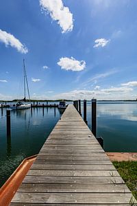 idyllischer Yachthafen Gustow in einer romantischen Lagune auf Rügen