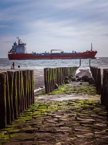 Boot voor de Zeeuwse kust