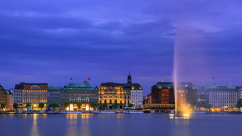Binnenalster, Hamburg, Germany by Henk Meijer Photography