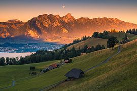 Sonnenaufgang Heiligenschwendi im Berner Oberland von Henk Meijer Photography