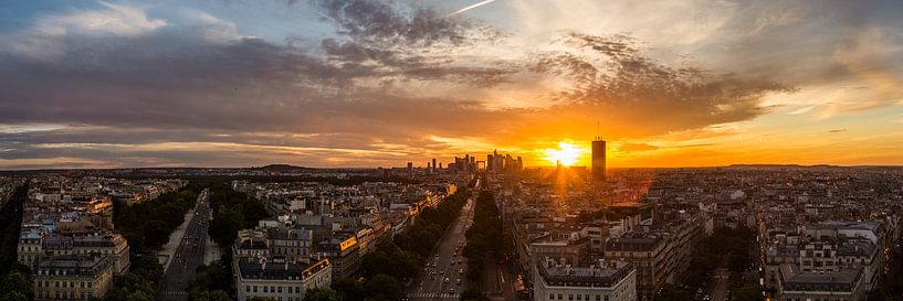 Zonsondergang panorama La Défense van Melvin Erné