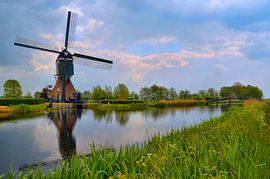 Achterlandse Molen (Groot Ammers) von Leo Huijzer