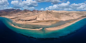 Een zomerse dag aan de blauwe lagune van Markus Lange