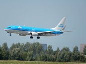 KLM vliegtuig klaar voor de landing von Joke te Grotenhuis Miniaturansicht