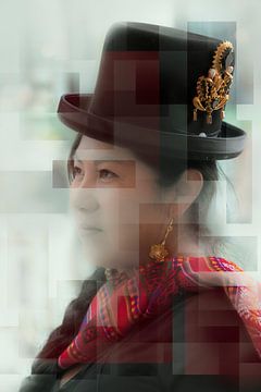 Portret van vrouw. Bolivia. van Alie Ekkelenkamp