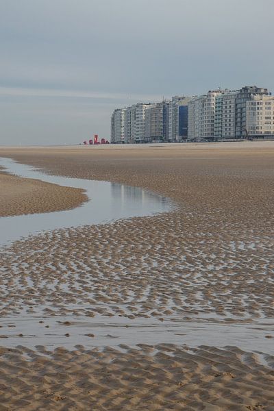 Aan het strand van Oostende van Miss Dee Photography