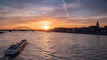 Colorful sunrise Waalkade Nijmegen by Femke Straten