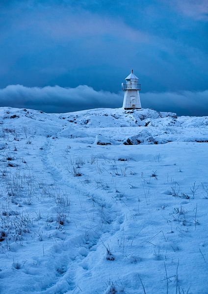One of the lighthouses on Vigra during a winter sunset, Giske, Ålesund, Sunnmøre, Møre og Romsdal, N by qtx