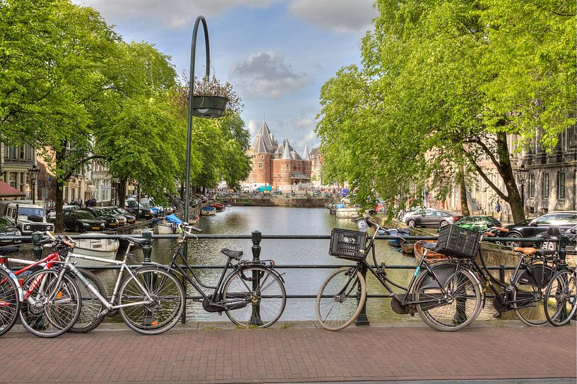 Amsterdam, Kloveniersburgwal, Waag, Nieuwmarkt van Tony Unitly