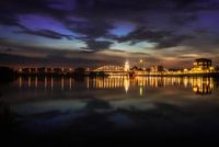 Deventer at Night, skyline met IJssel, juni 2014