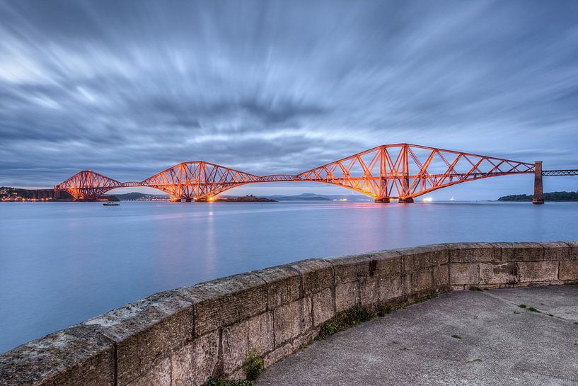 Forth Bridge bei Edinburgh von Michael Valjak