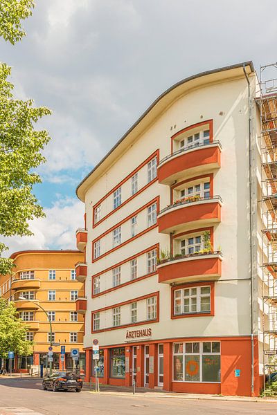 Rood balkon van Michael Schulz-Dostal