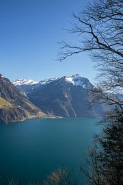 View of Brunnen and Rütli on the shores of the Lake of Uri with the Kleiner and Grosser Mythen. Cent by Martin Steiner