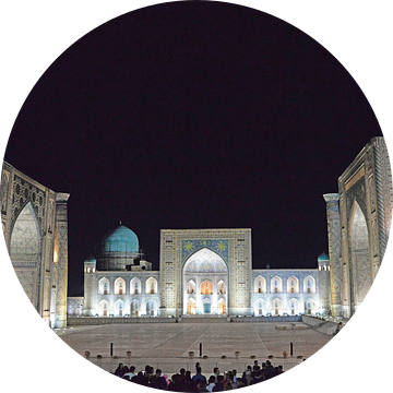 Zijderoute: Registan plein in Samarkand, Oezbekistan van Rini Kools