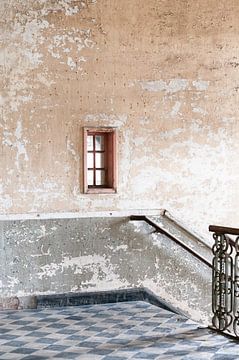Escalier - mur - sol - fenêtre
