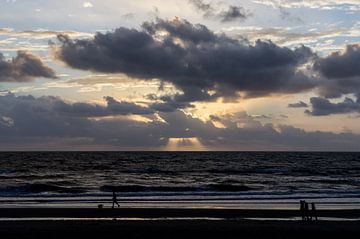 Zonsondergang op zee van Remco de Zwijger