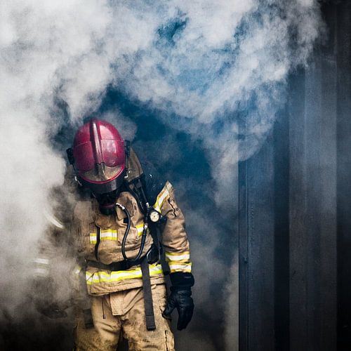 Feuerwehrmann, Feuerwehrfrau, Farbe von Desiree Tibosch