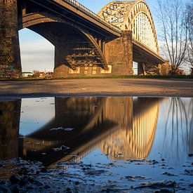 Waalbrücke Nijmegen von Lex Schulte