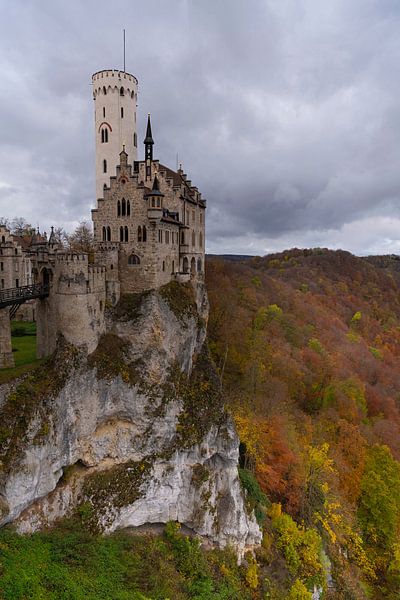 L'idylle automnale du château par Julia Schellig