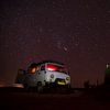Ciel étoilé de conte de fées dans le désert : l'aventure ultime en camping-car. sur Chris Heijmans