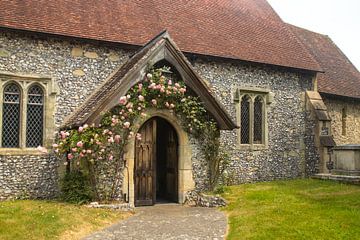 Schattig kerkje in East Dean, Engeland