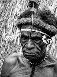 Caretaker of a black mummy von Global Heartbeats