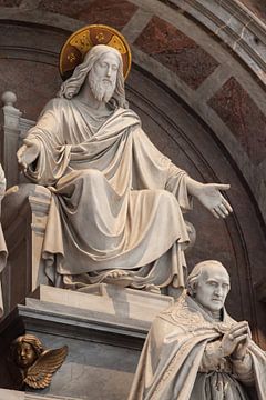 Jezus op troon in Sint Peter Basiliek