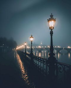 Lichterketten urbaner Nacht