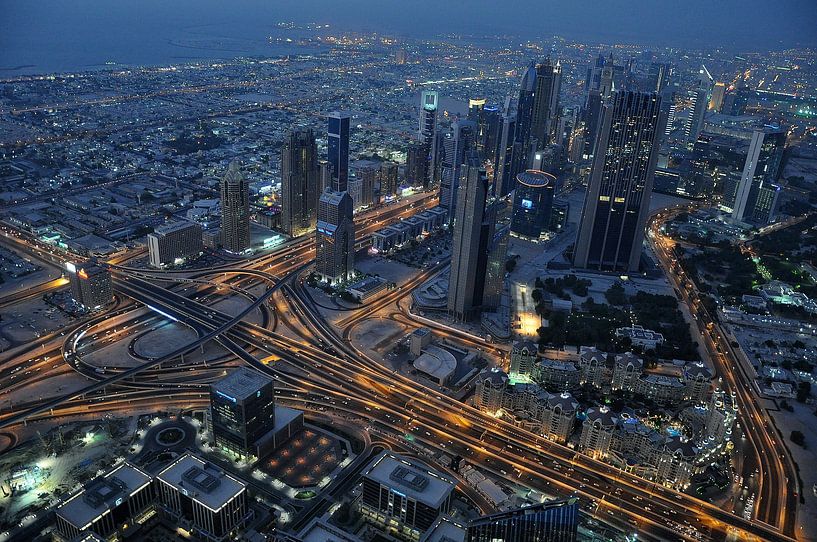 Dubai by Hello Pompoyo