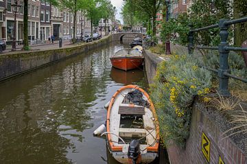 Leliegracht in Amsterdam by Peter Bartelings