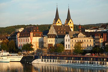 Moselpartie, Peter-Altmeier-Ufer mit Altstadt bei Abendsonne , Koblenz, Rheinland-Pfalz, Deutschland