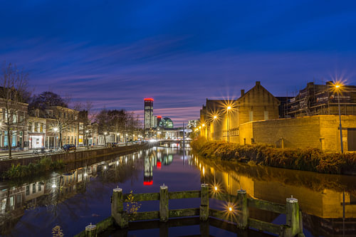 Leeuwarden avondfoto vanaf de 1e kanaalsbrug 