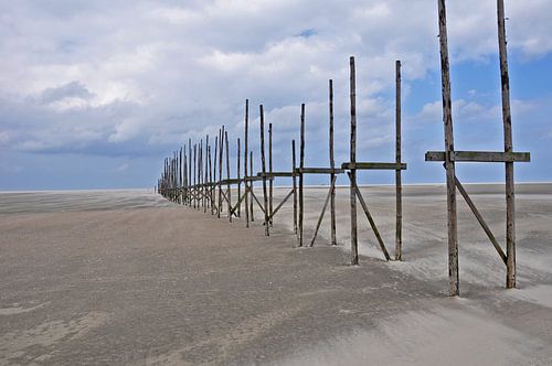 Uitgeklede steiger op Vlieland