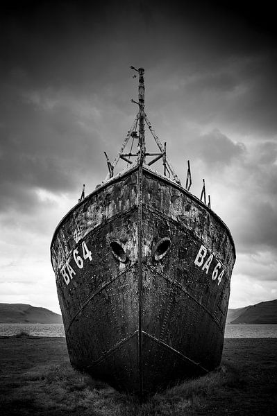 Stranded boat in Iceland by Nick Van Goubergen