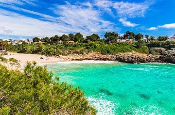 Strand baai van Cala Anguila, Mallorca Spanje, van Alex Winter