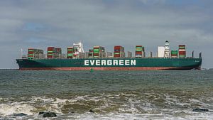Containerschiff Ever Globe von Evergreen.